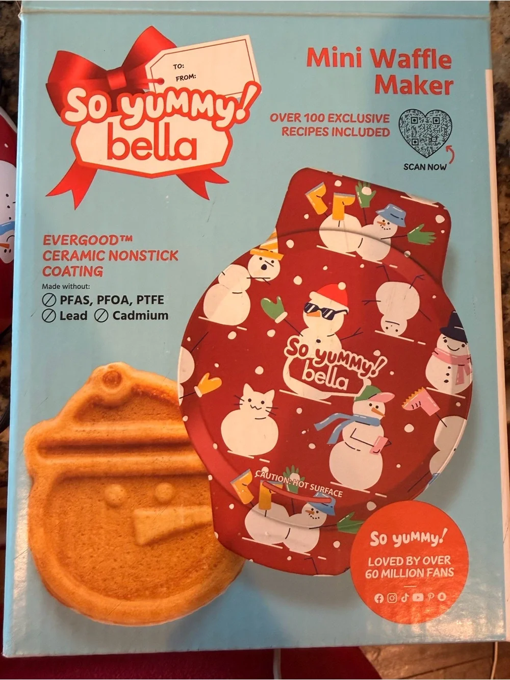 ☃️ So Yummy! by Bella Snowman Mini Waffle Maker Adorable Holiday ☃️